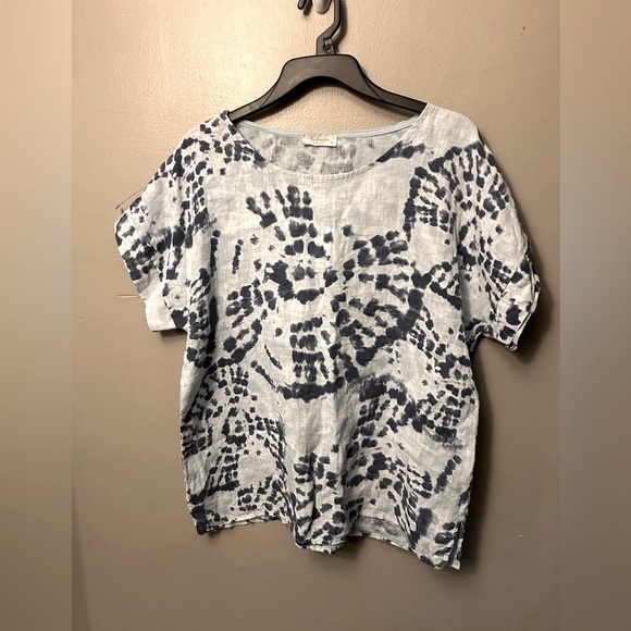 Bellambra Tops - Bellambra shirt - 100% linen blue tie dye short sleeve boxy cut